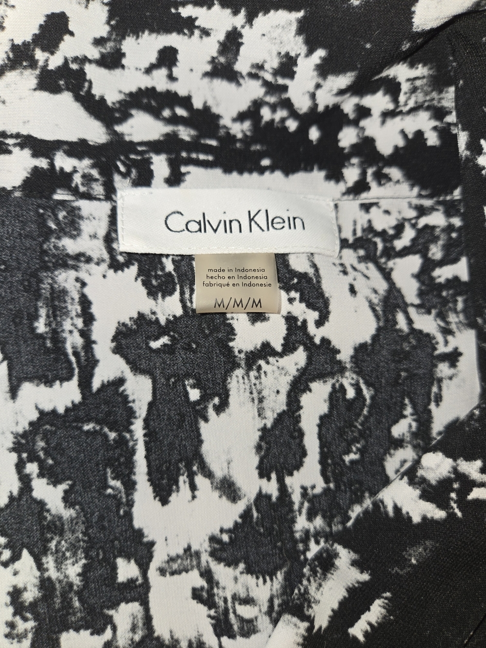 Calvin Klein Black & White Sleeveless V-Neck Camisole - Picture 3 of 3